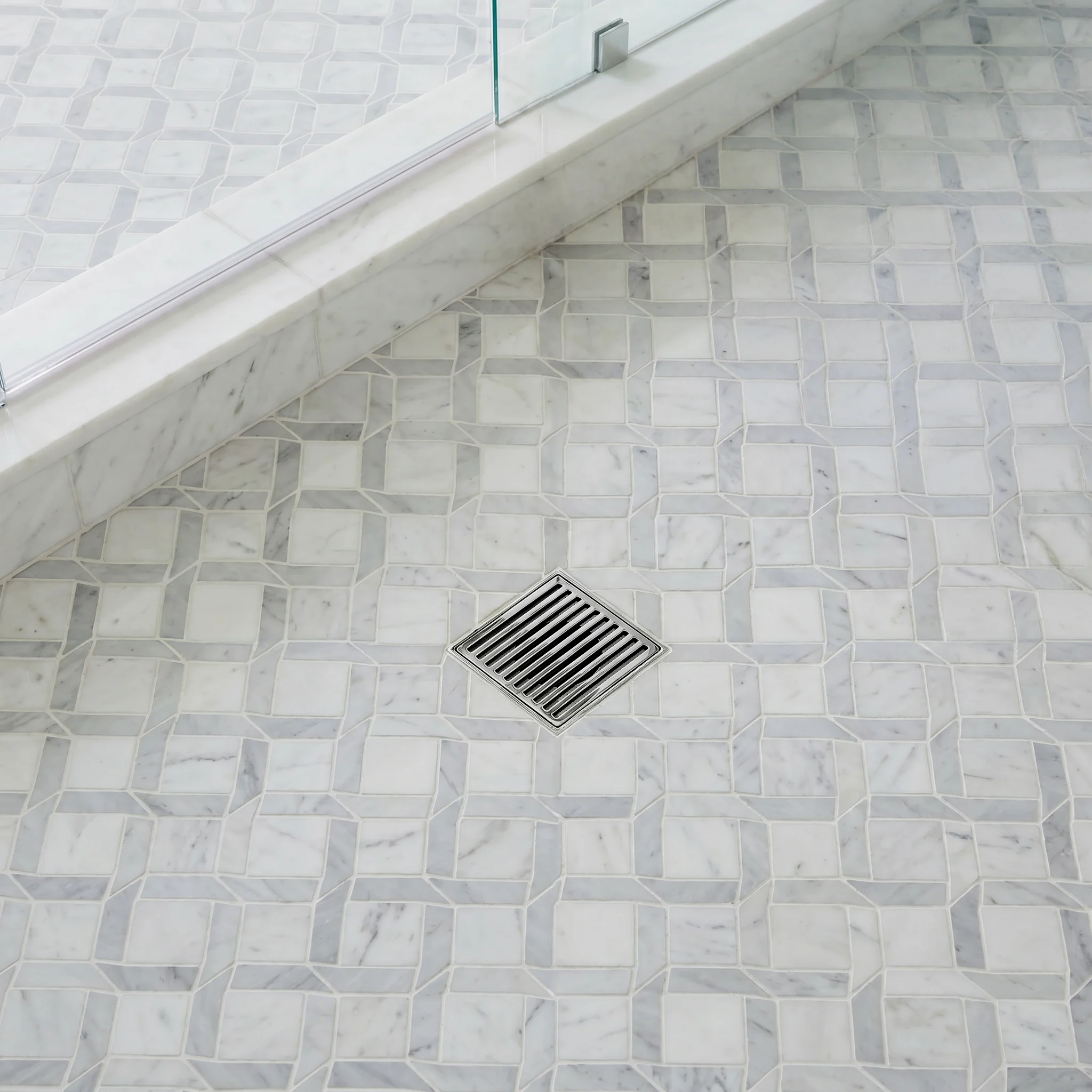 Lines ND 4 Polished Stainless – Detail