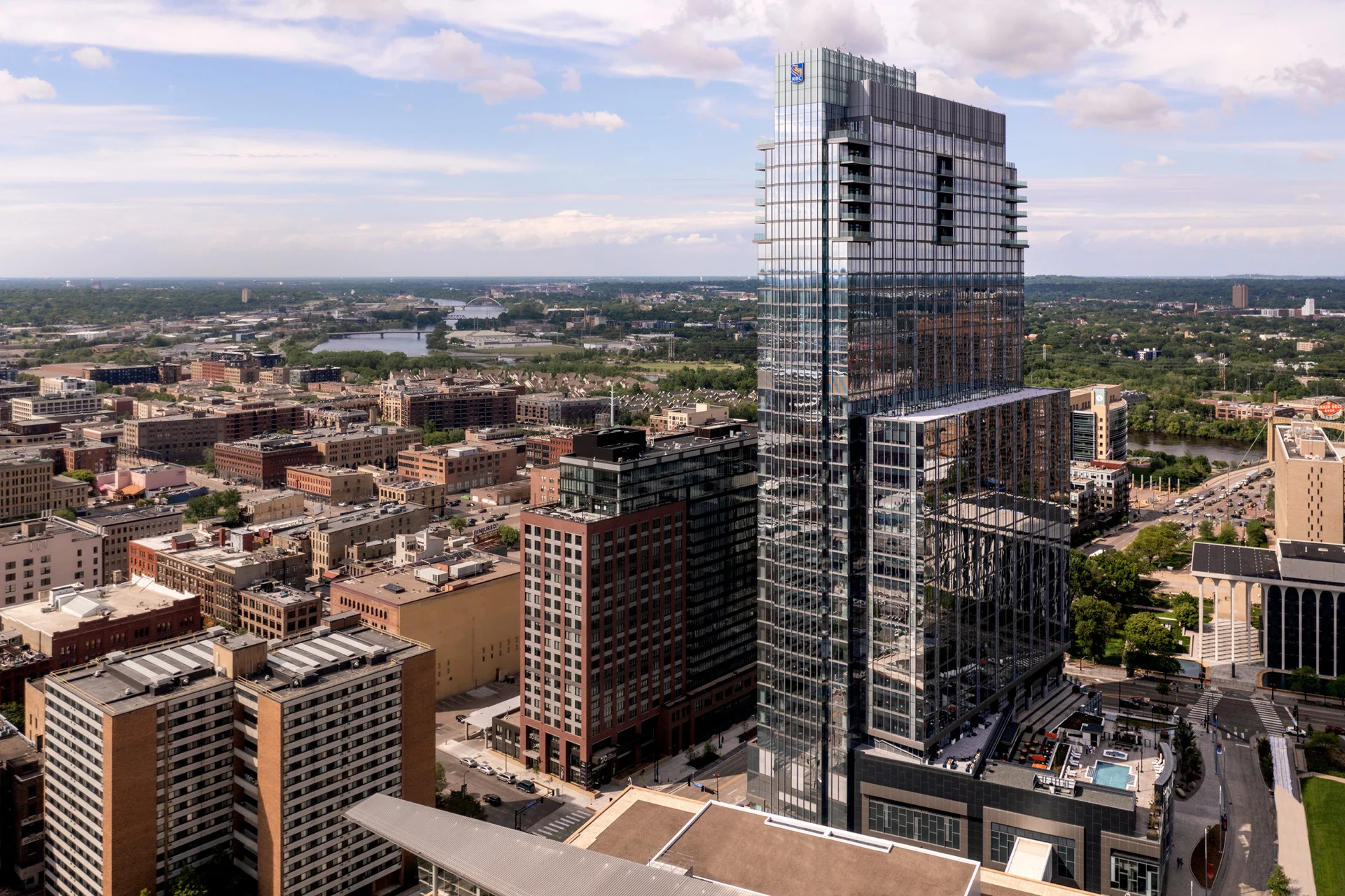 Infinity Drain — Projects — The Four Seasons Minneapolis 1