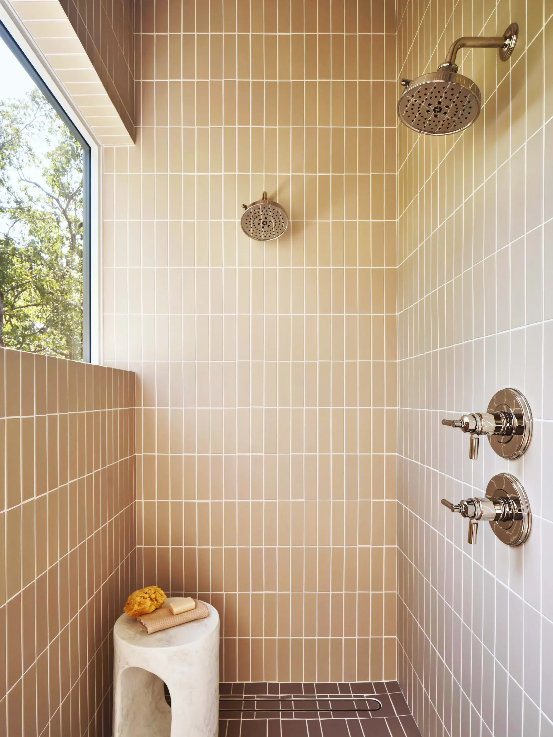 Infinity-Drain-—-Inspiration-Gallery-—-Indoor-Drains-—-HBX110125WH_SaraBarney_010